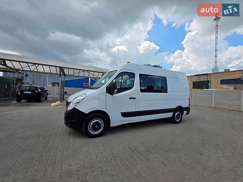 Грузопассажирский фургон Renault Master 2017 в Одессе