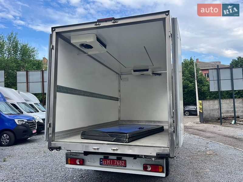 Другие грузовики Renault Master 2017 в Ровно
