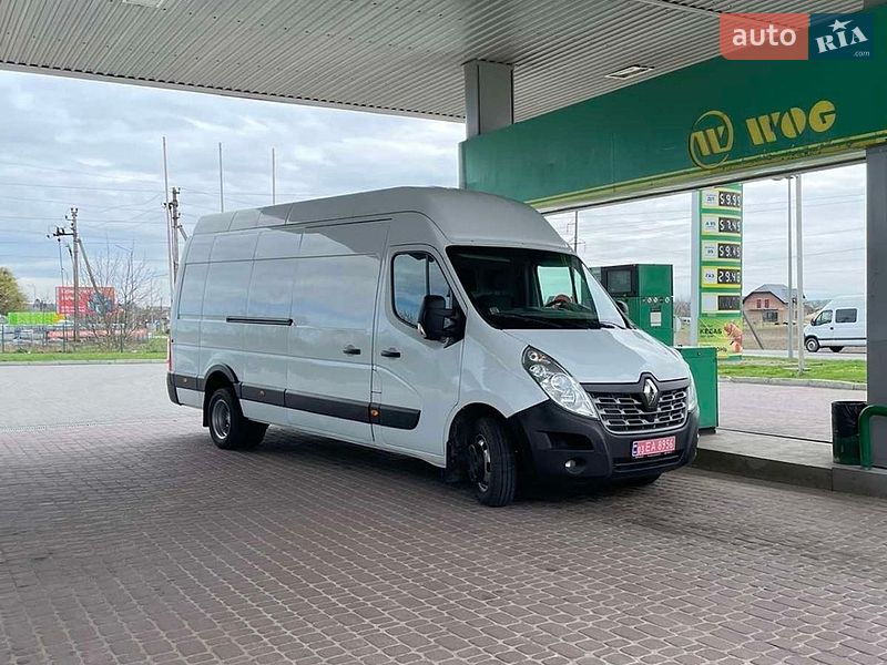 Грузовой фургон Renault Master 2017 в Олевске