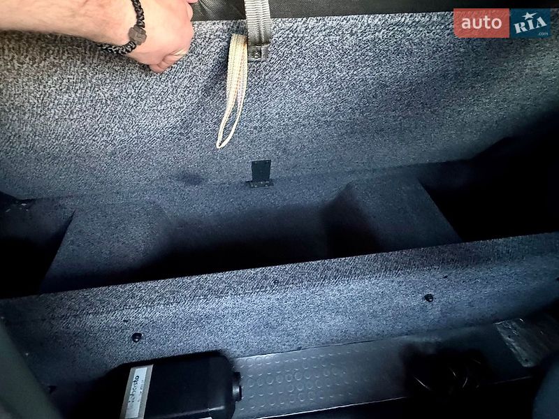 Автовоз Renault Master 2015 в Дубно