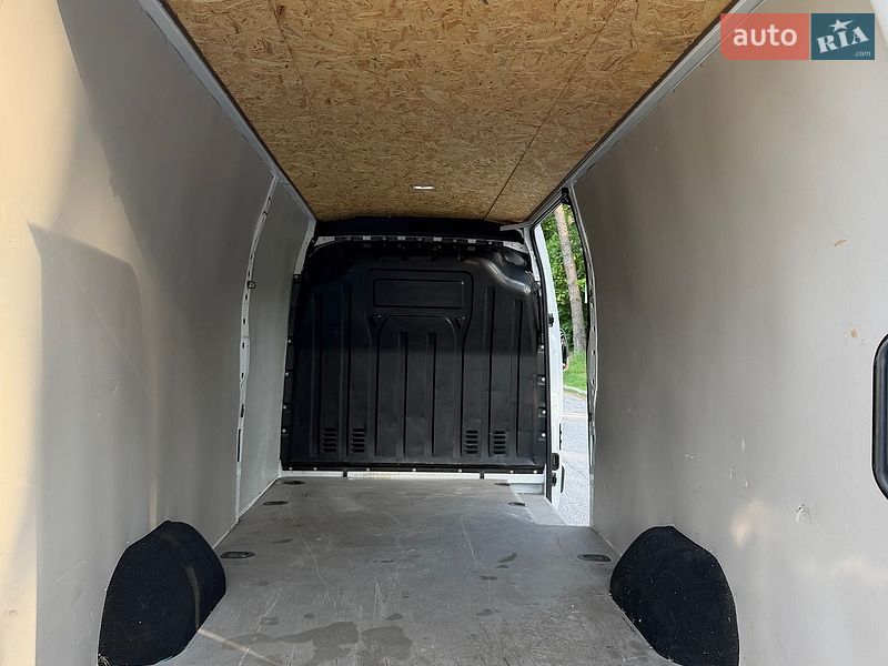 Вантажний фургон Renault Master 2020 в Києві