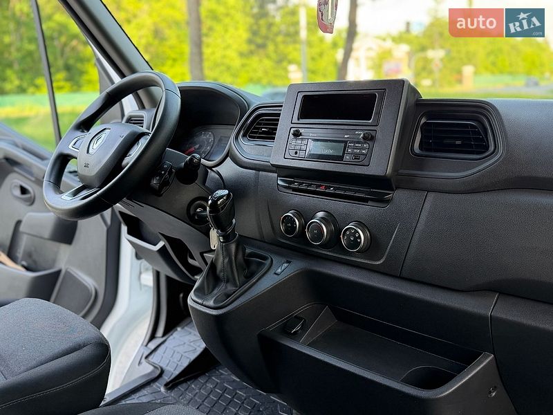 Вантажний фургон Renault Master 2020 в Києві