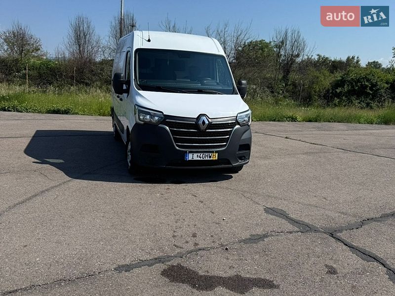 Грузовой фургон Renault Master 2020 в Ужгороде