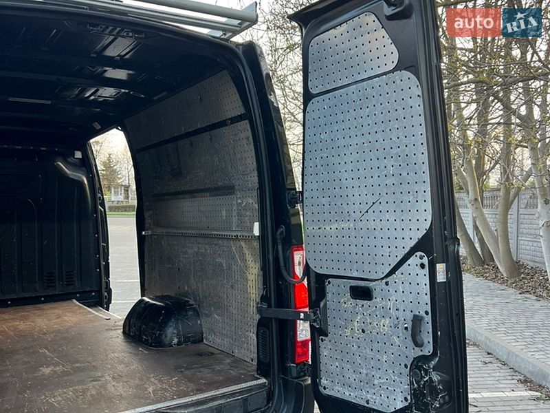 Вантажний фургон Renault Master 2016 в Луцьку фото 38 Вантажний фургон Renault Master 2016 в Луцьку