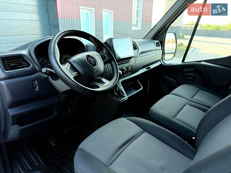 Вантажний фургон Renault Master 2021 в Дубні