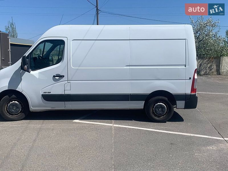 Грузовой фургон Renault Master 2015 в Киеве