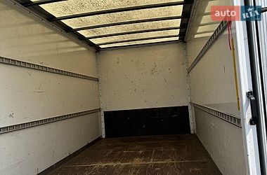 Вантажний фургон Renault Master 2015 в Львові