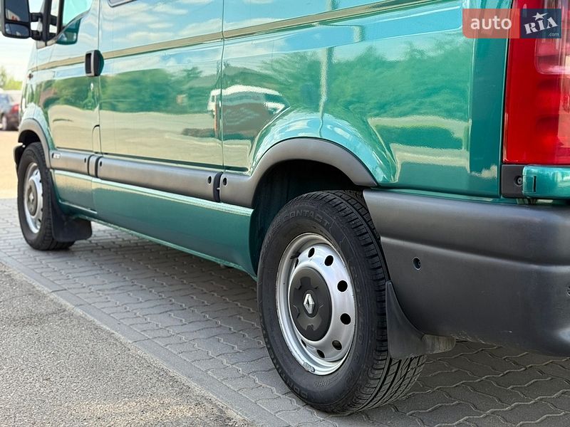 Минивэн Renault Master 2001 в Мостиске