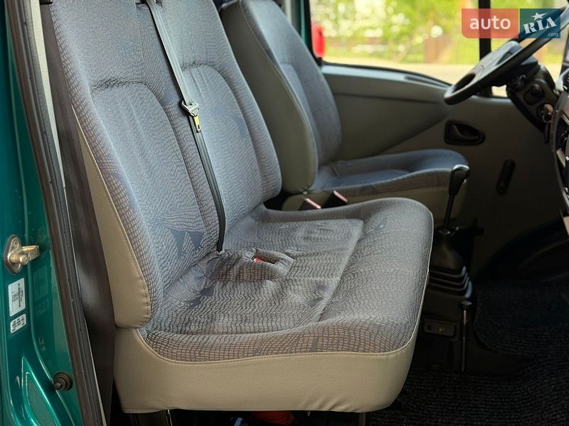Минивэн Renault Master 2001 в Мостиске