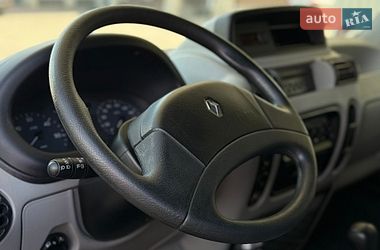 Минивэн Renault Master 2001 в Мостиске