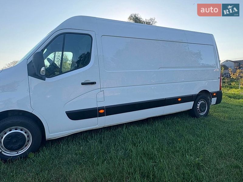 Грузовой фургон Renault Master 2022 в Радивилове
