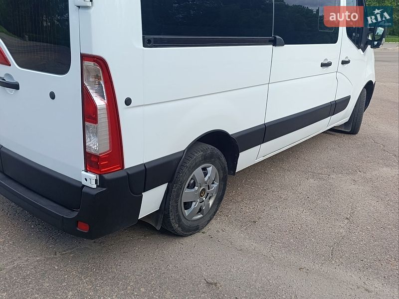 Мінівен Renault Master 2013 в Кропивницькому