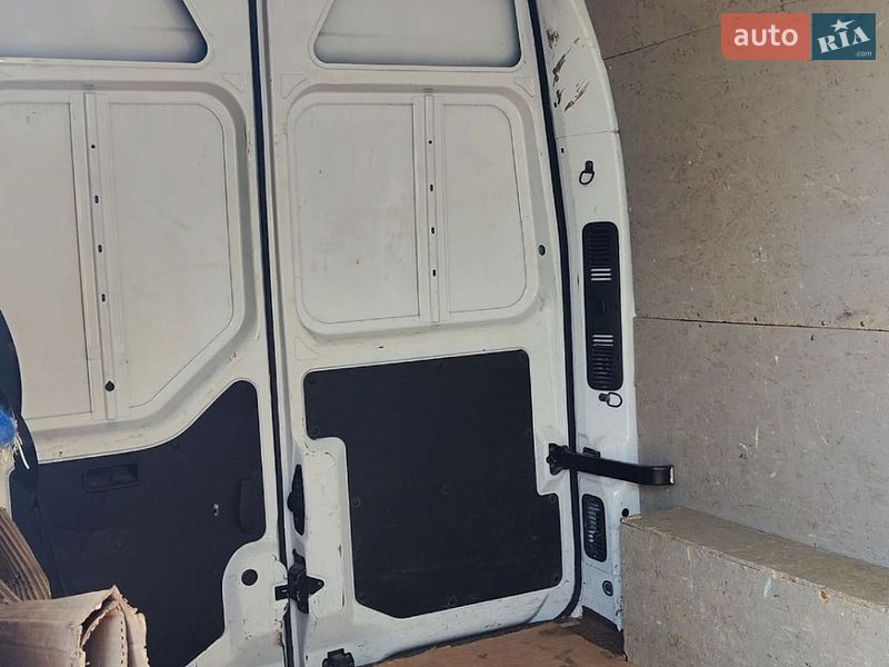 Вантажний фургон Renault Master 2014 в Харкові