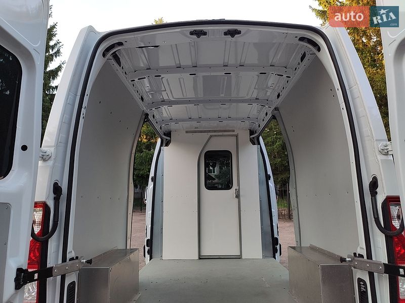 Вантажний фургон Renault Master 2021 в Бердичеві