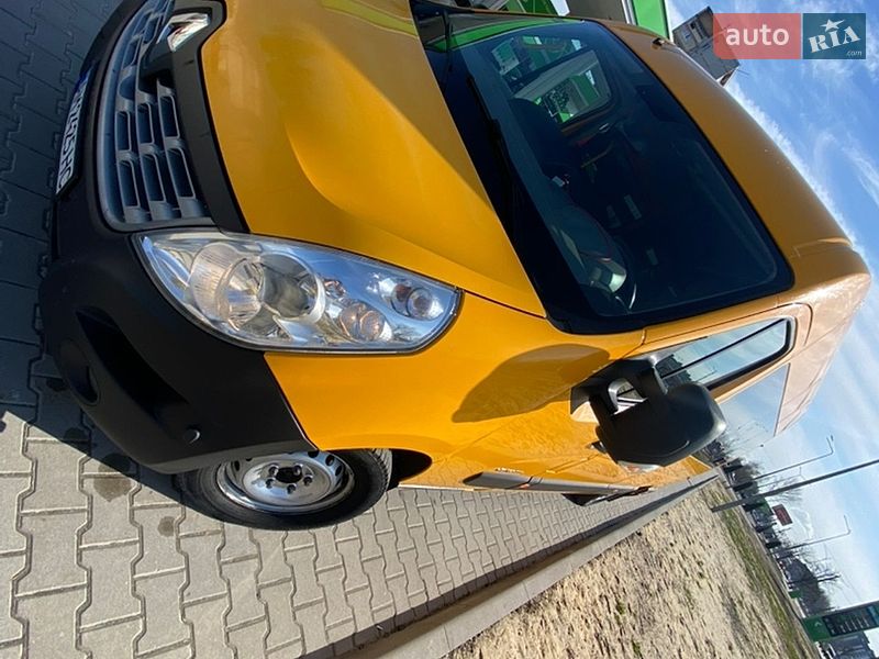 Мінівен Renault Master 2016 в Житомирі