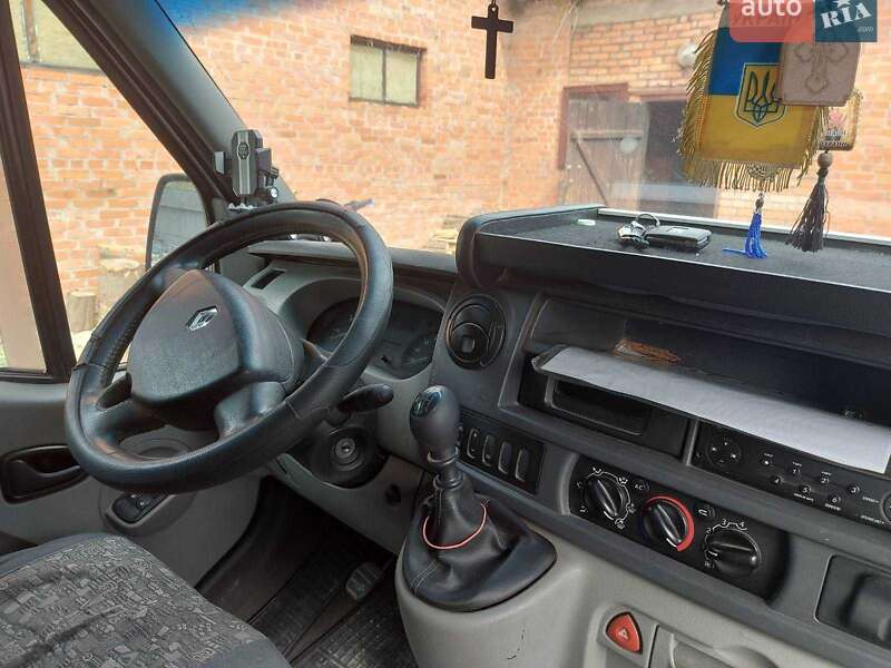 Минивэн Renault Master 2010 в Рожище