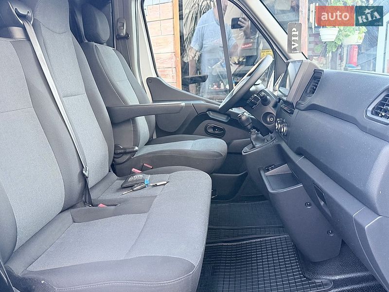 Вантажний фургон Renault Master 2022 в Києві
