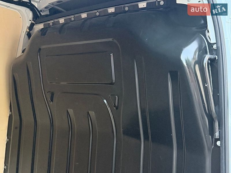 Вантажний фургон Renault Master 2022 в Києві