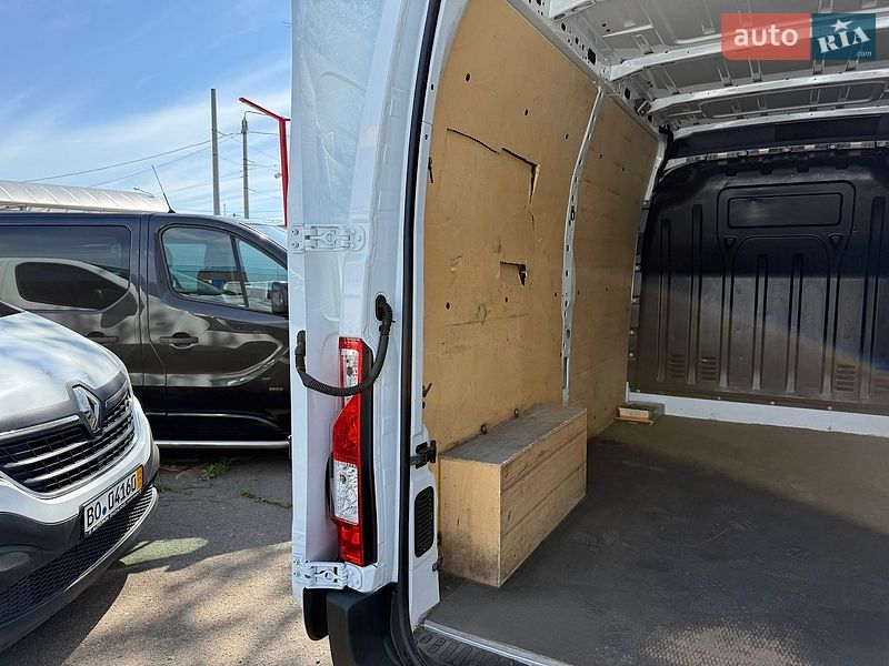 Грузовой фургон Renault Master 2021 в Одессе