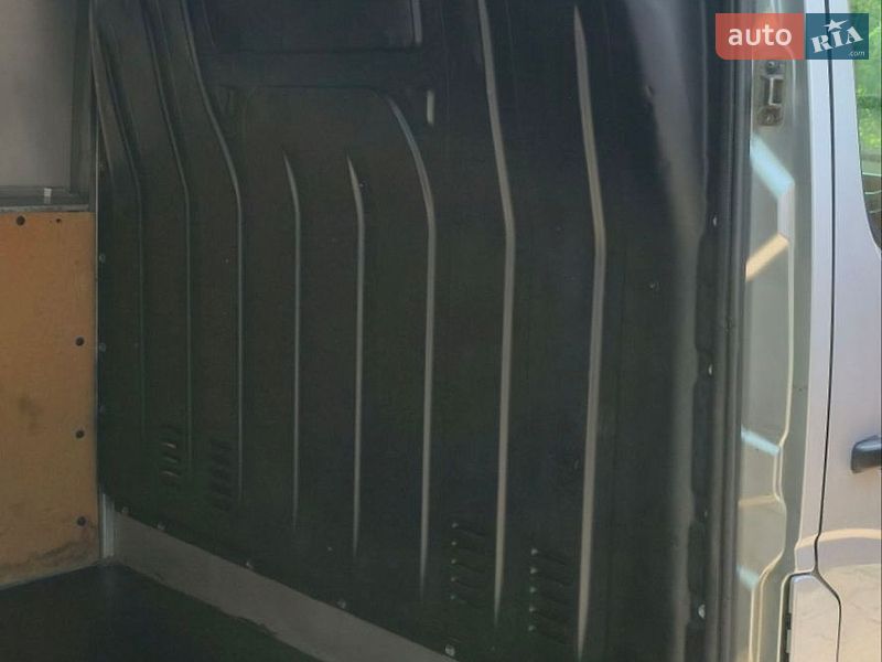 Грузовой фургон Renault Master 2016 в Золотоноше