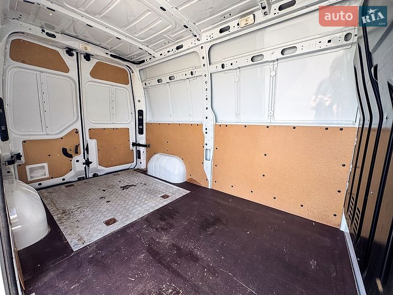Грузовой фургон Renault Master 2021 в Ровно
