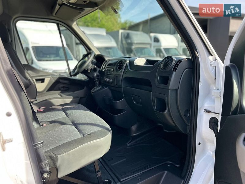 Вантажний фургон Renault Master 2018 в Хусті