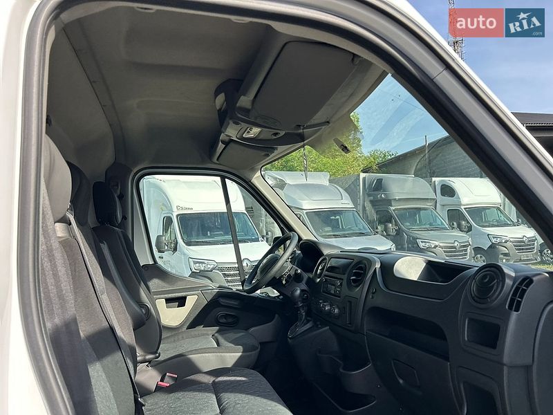 Вантажний фургон Renault Master 2018 в Хусті