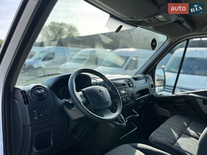 Вантажний фургон Renault Master 2018 в Хусті