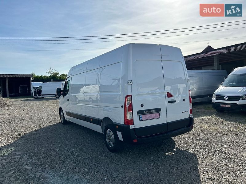 Вантажний фургон Renault Master 2022 в Хусті