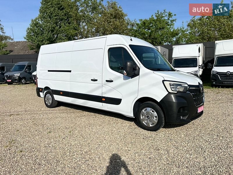 Вантажний фургон Renault Master 2022 в Хусті