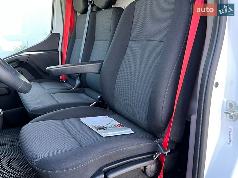 Вантажний фургон Renault Master 2023 в Луцьку