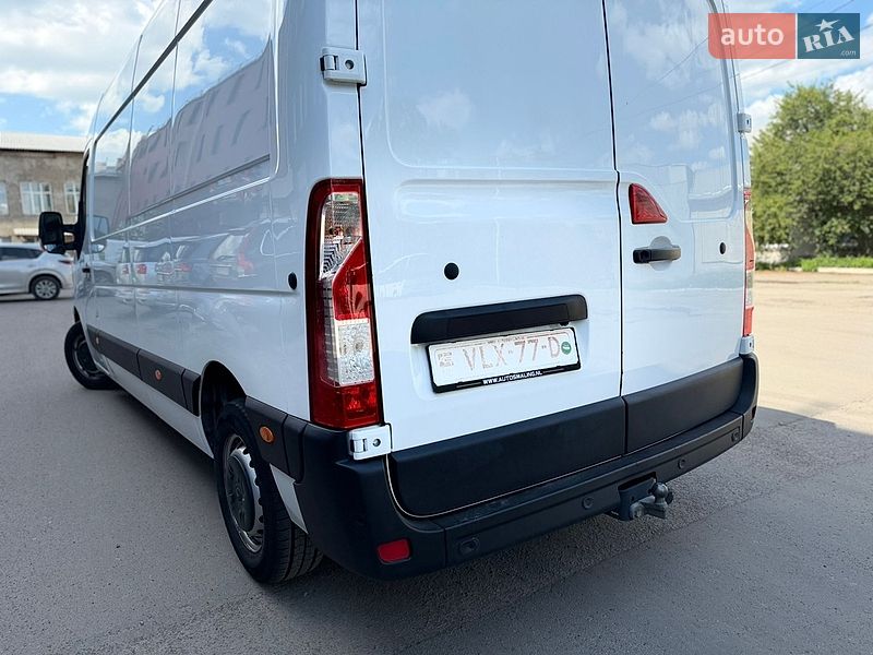 Вантажний фургон Renault Master 2021 в Рівному