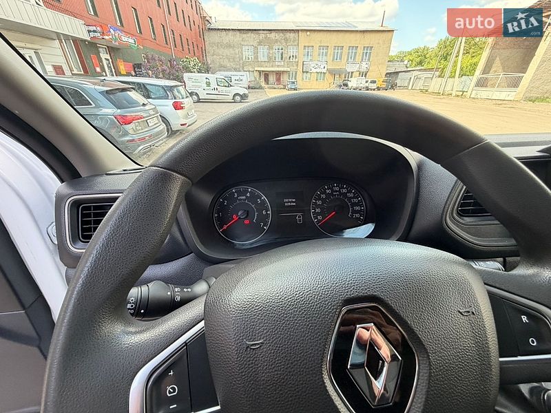Грузовой фургон Renault Master 2021 в Ровно
