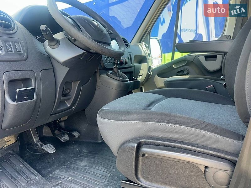 Грузопассажирский фургон Renault Master 2018 в Дубно