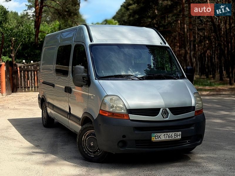 Мінівен Renault Master 2008 в Вараші