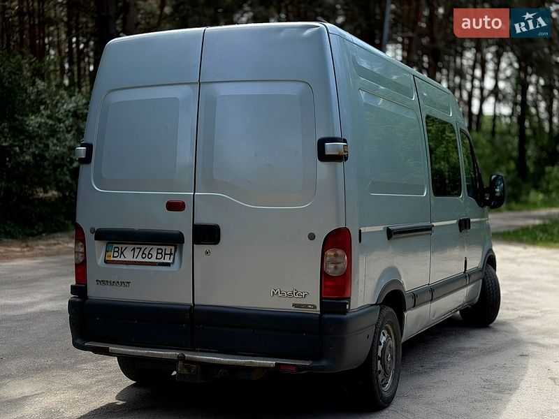 Мінівен Renault Master 2008 в Вараші