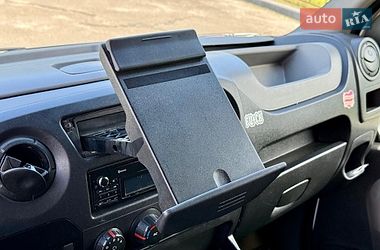 Грузовой фургон Renault Master 2015 в Киеве