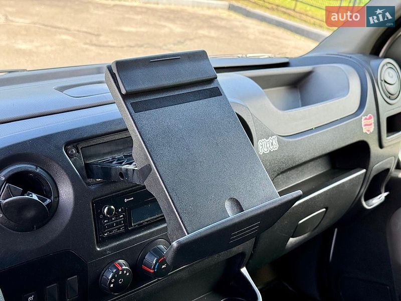 Грузовой фургон Renault Master 2015 в Киеве