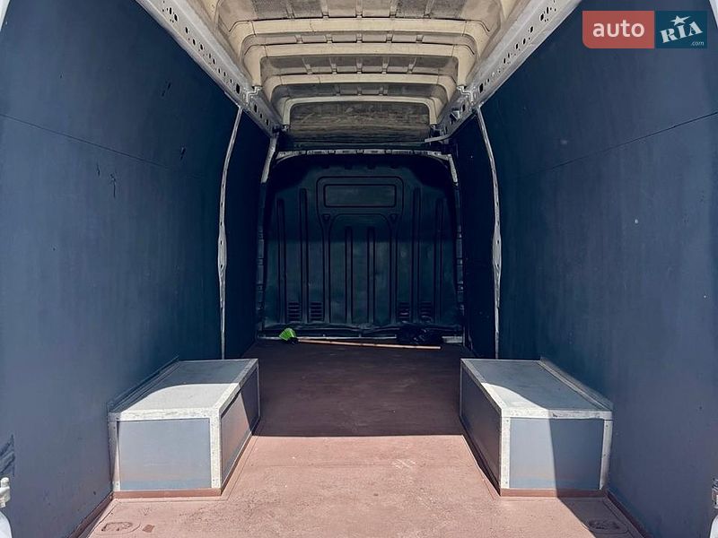 Грузовой фургон Renault Master 2015 в Киеве