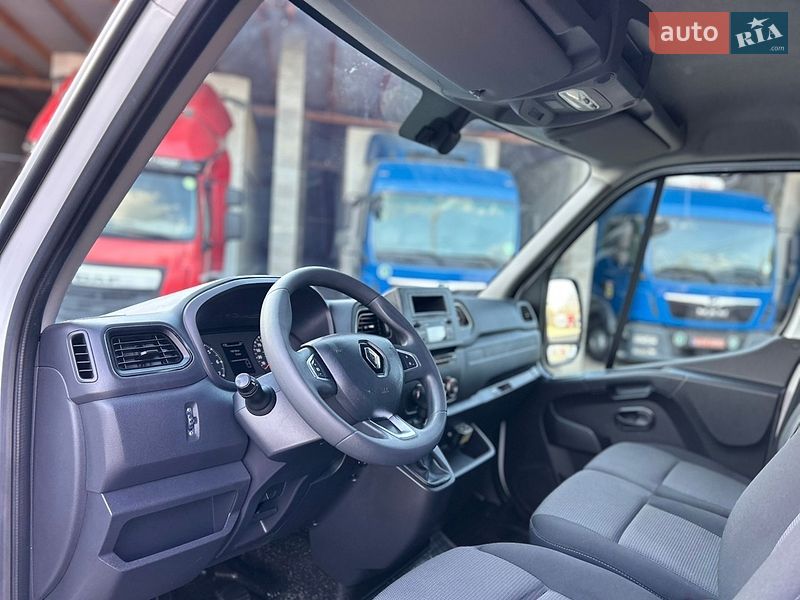 Вантажний фургон Renault Master 2023 в Хусті