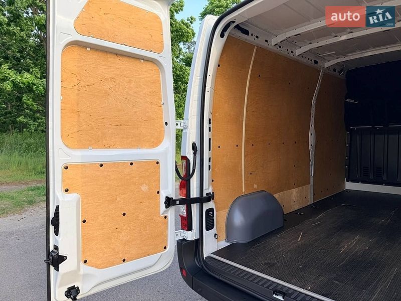 Грузовой фургон Renault Master 2023 в Киеве