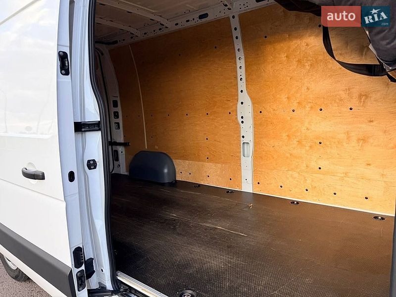 Грузовой фургон Renault Master 2023 в Киеве