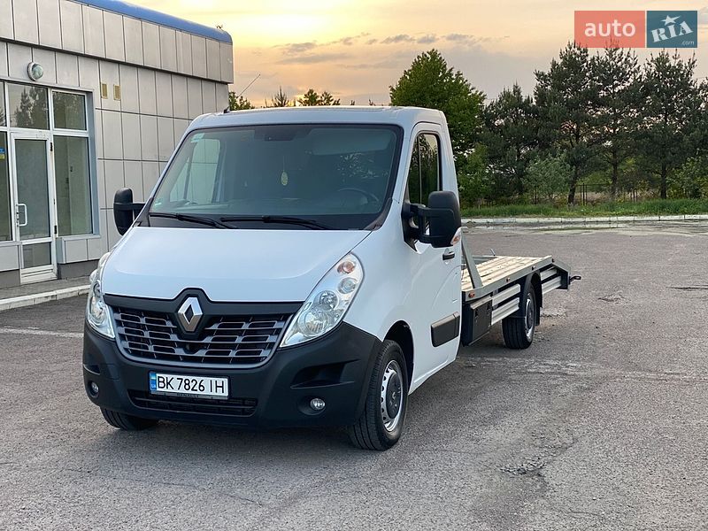 Евакуатор Renault Master 2018 в Радивиліві