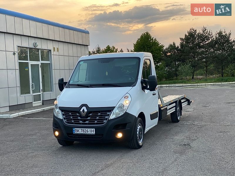 Евакуатор Renault Master 2018 в Радивиліві