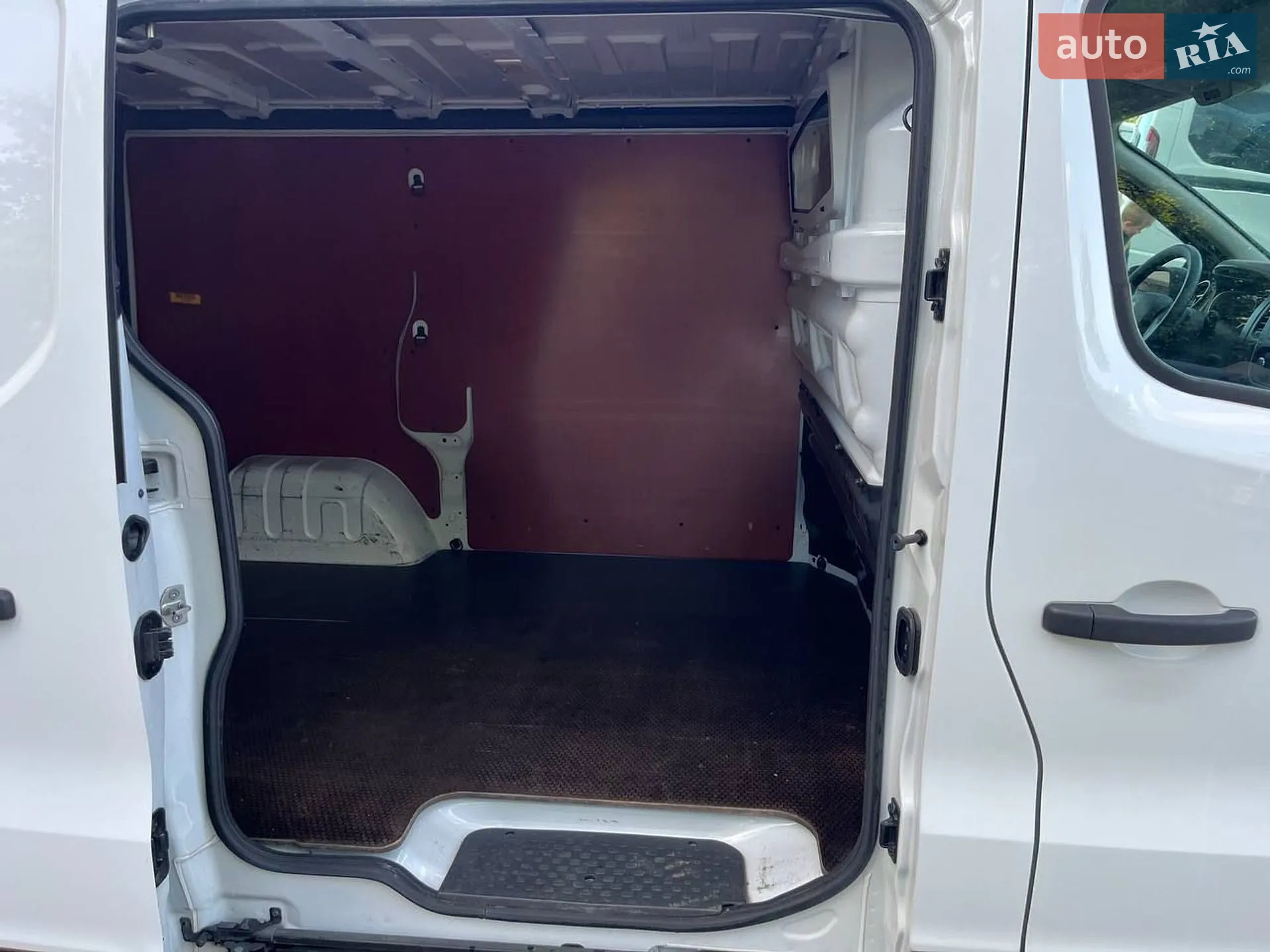 2020 Renault Trafic - мініатюра 15
