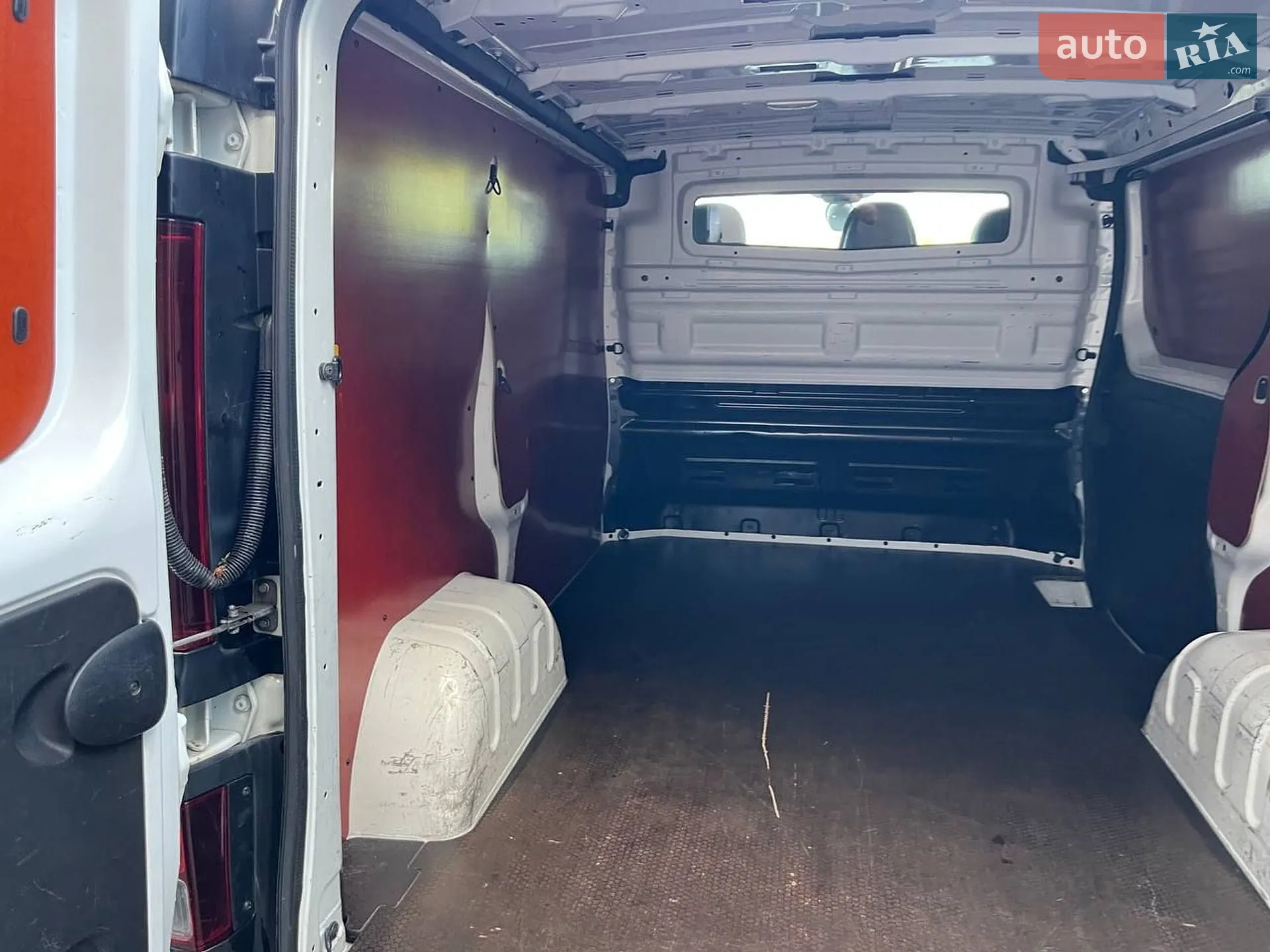 2020 Renault Trafic - мініатюра 30