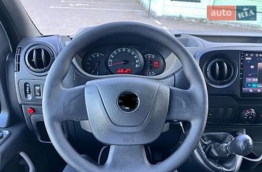 Вантажний фургон Renault Master 2017 в Дубні