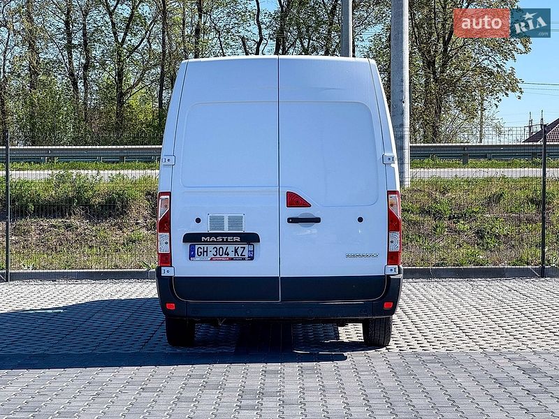 Вантажний фургон Renault Master 2021 в Рівному