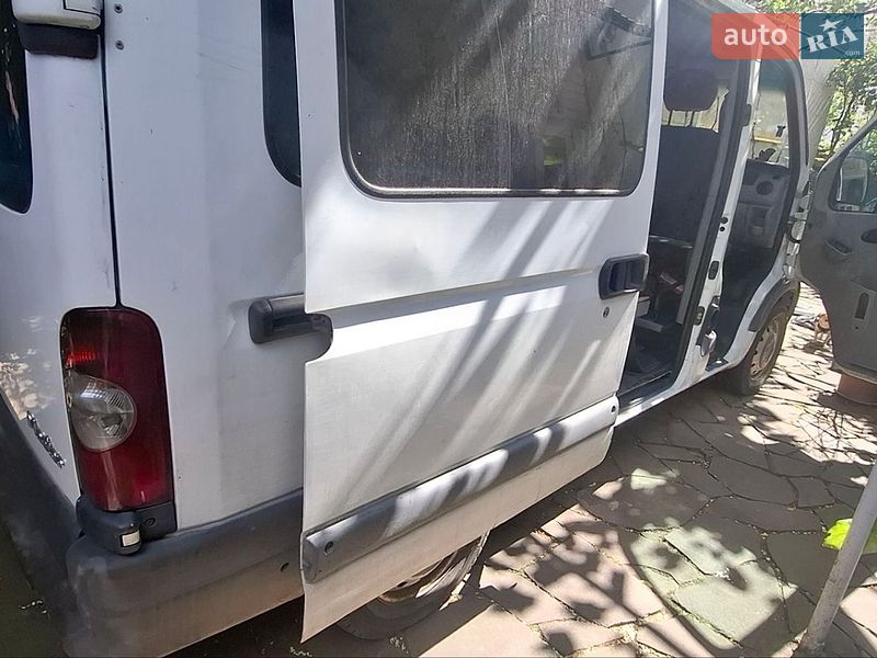 Мінівен Renault Master 2003 в Мукачевому фото 27 Мінівен Renault Master 2003 в Мукачевому