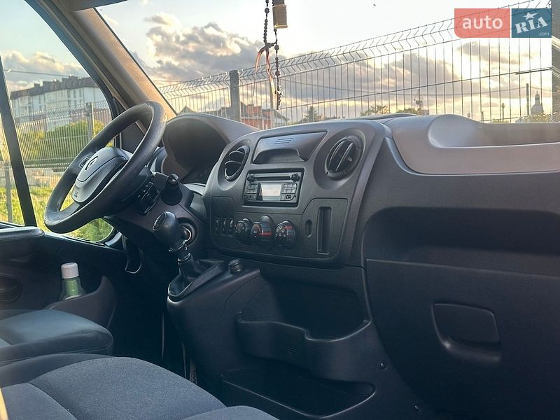 Автовоз Renault Master 2016 в Стрые